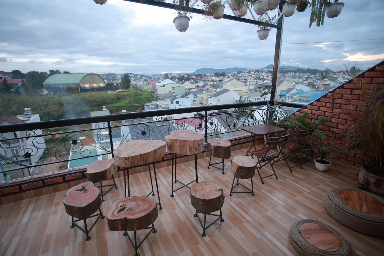 Spider Hostel Dalat Exteriör bild